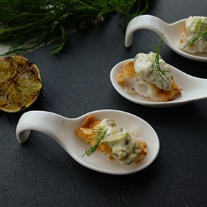 Bouchées de sole en croûte aux amandes avec sauce tartare au wasabi